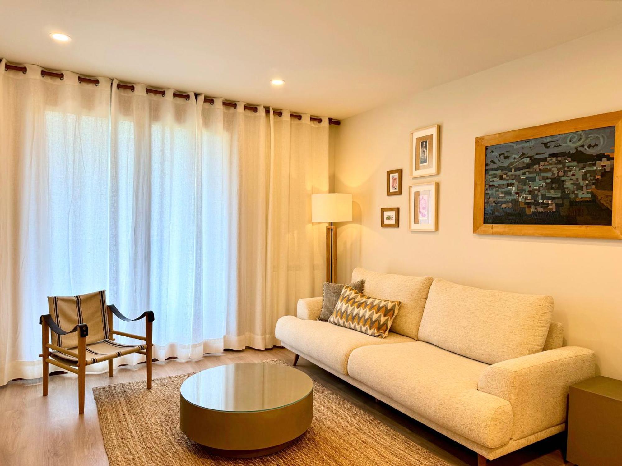 Bpirineos-Besurta Apartment เบนาสเก ภายนอก รูปภาพ